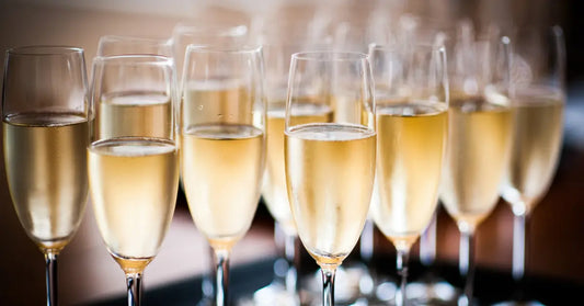 Vin med bobler. De bedste i 2025